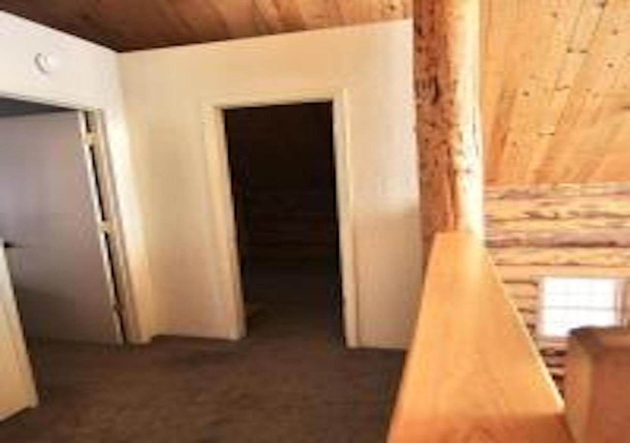 Log Haven In Blanding Villa Dış mekan fotoğraf