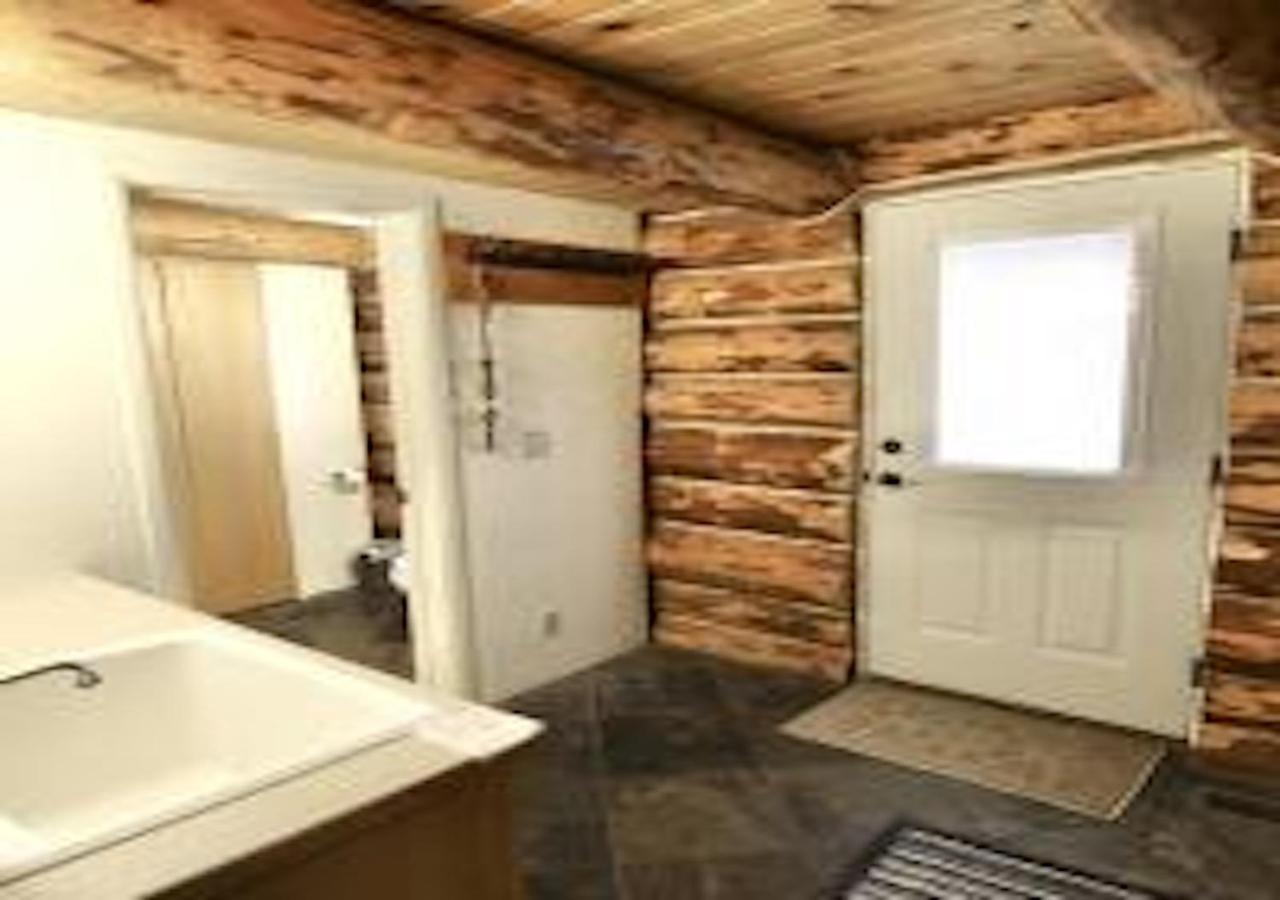 Log Haven In Blanding Villa Dış mekan fotoğraf