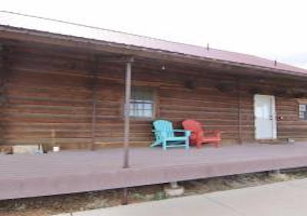 Log Haven In Blanding Villa Dış mekan fotoğraf